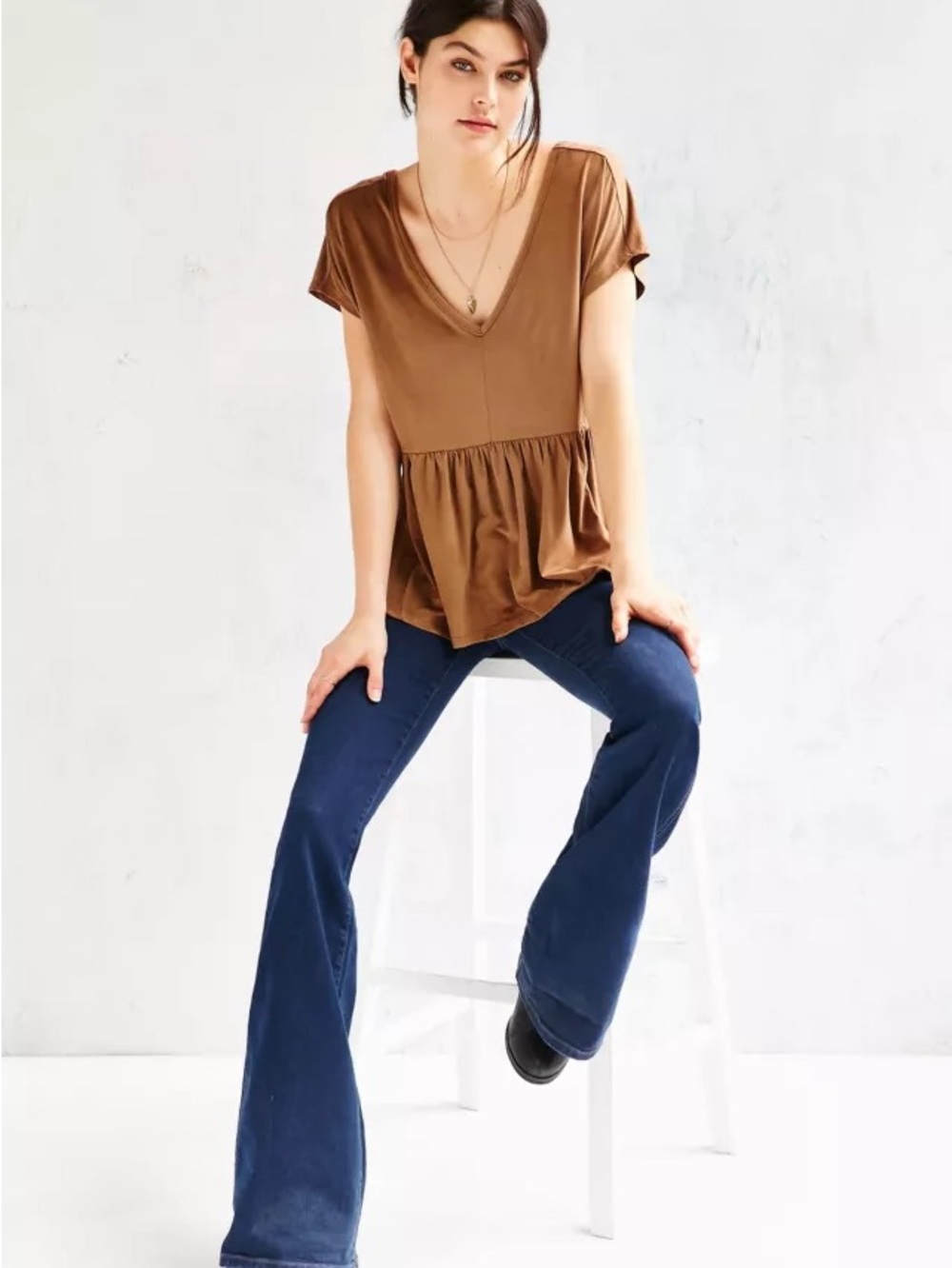 Kimchi Blue Layla Faux Suede Peplum Top size medium - Picture 2 of 8